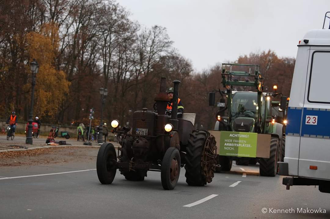 content/news/gallery/52-Demo Berlin 19.jpg